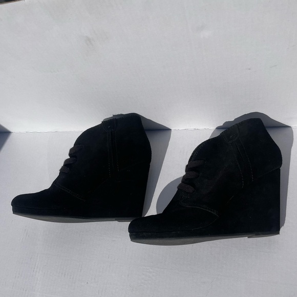 Dolce Vita Black Suede Wedge Booties - Picture 3 of 7